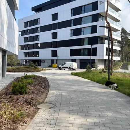 Apartment Sloneczny Aktena Shellter